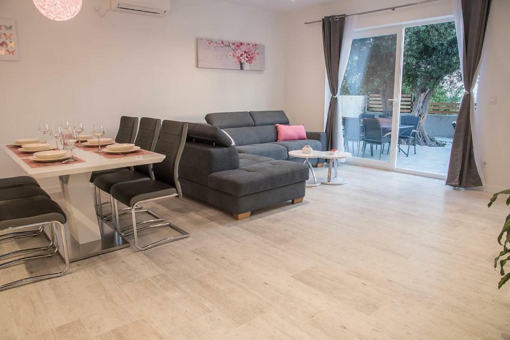 Apartment Eli - Sea View Млини Экстерьер фото